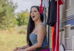 Pilnie oddam gruz! Gwiazdy disco polo Daj to Głośniej podbijają Tym sieć! Fani „To najlepszy tytuł„ 
