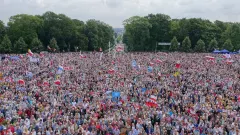 Disco polo przełamuje bariery?! Wielki przebój Zenka Martyniuka w wersji kościelnej?! To nagranie to hit internetu | VIDEO