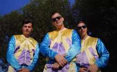 ”Płomień przeznaczenia”: Najnowszy hit Kwestii 07 porusza serca fanów disco polo! | PREMIERA

