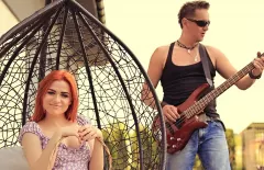 Popularny gwiazdor disco polo zdradza kulisy nowej produkcji! Zapowiada się kolejna muzyczna petarda w jego wykonaniu! 