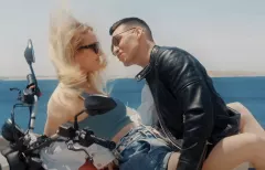 Gwiazdor disco polo zaskoczył nowym VIDEO! Bayera nagrał teledysk w słonecznej Chorwacji! 