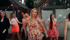 Premiera: Nowa piosenka Kasi Malżyckiej ”Twój czas” z poruszającym klipem i wyjątkowym gościem