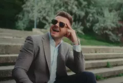 Premiera. Wielki powrót klimatu lat 90. w disco polo! Golden Eye zachwyca nowym utworem ”Wczoraj mi się śniłaś”