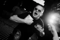 Prokuratura ujawnia przyczynę śmierci! Tragiczna wiadomość poruszyła świat muzyki. DJ Hazel nie żyje