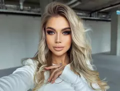 Prześliczna gwiazdeczka disco polo w namiętnej odsłonie! Można oszaleć na jej punkcie! Fani OSTRO komentują!