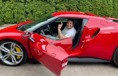 Radek Liszewski zaszalał! Jego Ferrari 296 GTB za ponad 1,5 miliona złotych robi furorę