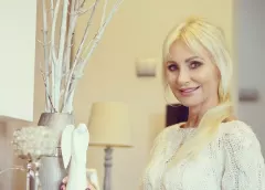 Popularna wokalistka disco polo pokazała wnętrza swojego domu przed i po remoncie! Fani w szoku! 