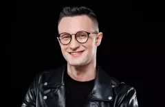 Romantyczna odsłona Kuby Urbańskiego z zespołu Playboys - zobacz nagranie!

