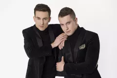 Romantyczna produkcja zespołu Vinez podbija sieć! Gwiazdorzy disco polo nagrali nowy hit wszystkich zakochanych par?! 