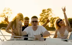 Singiel „Ona lubi latać" od Bastka! Gorąca premiera dostępna