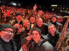 Sławomir rozgrzewa Pabianice: Król Rock Polo przyciągnął tłumy na WOŚP 2024