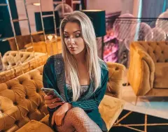 Śliczna wokalistka disco polo zachwyciła kuszącym strojem i makijażem! Fani nie poznali Małgosi Camasutra