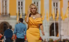 Słoneczny hit od królowej szlagierów! Teresa Werner z nowym teledyskiem „Serca gorące„!