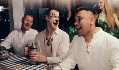 Świerzyńscy zaskoczyli całe disco polo! Takiego teledysku Baby Full i Bayer Full jeszcze nie kręcił!