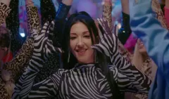 Sylwia Kossakowska zawojuje scenę Disco Polo z ”My Hero” - Nowy Hit już dostępny!
