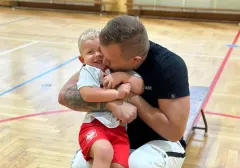 Syn  gwiazd disco polo Dawida i Joanny Narożnych następcą Lewandowskiego? Zobacz, co robi w wieku 3 lat!
