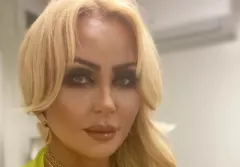 SZOKUJĄCE ZDJĘCIE! Teresa Werner kusi głębokim dekoltem w domowym zaciszu! Fani w ekstazie!