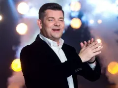 Zenon Martyniuk zarobi fortunę na Sylwestrze z Dwójką?! Ta suma paraliżuje! Król Disco polo rozbije tym bank?!