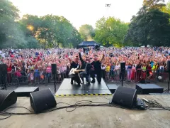Tłumy na koncercie zespoły Playboys! Koluszki odleciały w rytm disco polo.