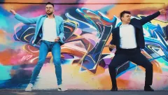 Tomasz Niecik powraca z hitem „Essa Teresa„! Zobacz jego zwariowany teledysk