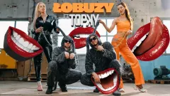 Topky i Łobuzy otwierają szampana! To jeden z najlepszych duetów w branży disco polo!
