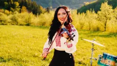 Tyle nowości naraz u Iwony Cichoń. Debiutancki album i góralski singiel „Góralskie życie"