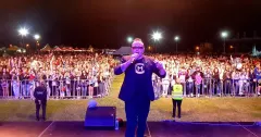 Tysiące fanów na koncercie Czadomana! Jeden z nich wszedł na scenę! Nie uwierzycie co się stało dalej! VIDEO