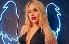 Urocza blondynka podbije świat disco polo?! Zobaczcie jej gorące zdjęcia!