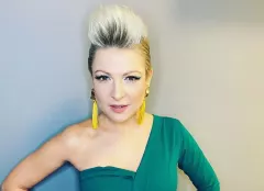 Gorące kadry! Magda Narożna odsłoniła swój piękny biust! Gwiazda promienieje! 