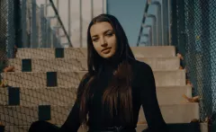 Uwielbiany gwiazdor disco polo wraca do gry! W sieci pojawiła się muzyczna premiera zespołu Exelent! 