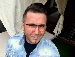 Uwielbiany gwiazdor disco polo wrócił do klasyki! To jest niezwykły powrót Andre do lat 90-tych?!