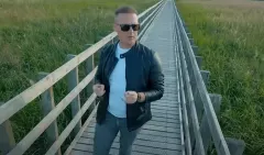 Uwielbiany zespół disco polo hucznie powraca na scenę! Diadem z najnowszym utworem pt. „Warto kochać„ zachwycił internautów! To będzie hit?