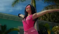 Valdi wraca na scenę! Nowy utwór „Loca (Dziewczyna z Tik Toka)„ zapowiada HIT sezonu! Ciekawy klip z udziałem Roxany Orłowskiej!