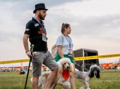 Von Prais - między sceną disco polo a miłością do pudli królewskich
