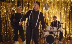 Weselny hit Jokera wraca w nowej odsłonie! „Pierwszy Taniec" zabiera fanów do lat 90.