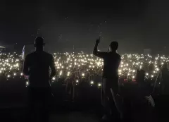 Widok ze sceny zatkał internautom usta! Tysiące latarek na koncercie Skolima! Wygląda to obłędnie!