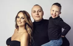 Znany wokalista disco polo po raz drugi został ojcem! Urocze zdjęcie chwyta za serce!