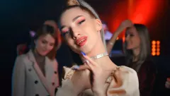 Bajlando: Znany gwiazdor disco polo zaskakuje nowym hitem! Fani ostro „brzmisz jak Czadoman„