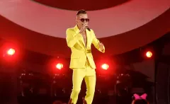 Mirek z Milano podbija internet!  Znany wokalista disco polo w hicie Krzysztofa Cugowskiego! Internauci: „Masz dar„