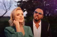 Wyjątkowa premiera Andre i Chilli – „Z Tobą Czuję Się Młodo„ rozpala serca fanów
