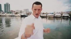 Wyjątkowa składanka disco polo trafiła do sieci! To największe polskie przeboje w wykonaniu Adama Chroli! Znają je nawet rodzice i dziadkowie! 