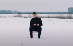 Wzruszające oblicze Artysty disco polo! Gwiazdor znalazł się w szczerym polu! 