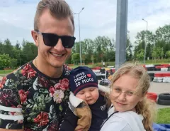 Wzruszające wideo! Córka Dawida Narożnego bawi się ze swoim młodszym braciszkiem! Fani disco polo nie kryją zachwytu!