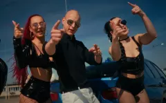 Żaku wkracza na scenę z nowym hitem „Czternastka w Maxie„