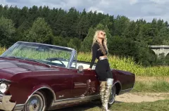 Żaneta Chmielewska prezentuje przedpremierę singla „Za te róże”! Zobacz nowość 
