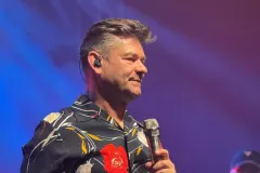 Zenek bez ściemy na scenie. Zenon Martyniuk „Mandacik” na żywo w Oławie i nagranie, które zamyka usta hejterom