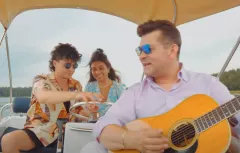 Zenek Martyniuk powraca z nowym hitem! MEGA PREMIERA teledysku „Ostatni Raz„

