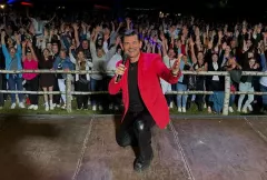 Zenek Martyniuk w młodości: Gwiazda disco polo nie do poznania na archiwalnym zdjęciu
