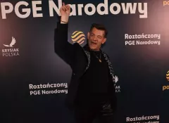 Zenon Martyniuk rozgrzał PGE Narodowy! Spektakularny występ króla disco polo i kultowe hity: ”Życie to są chwile”, ”Przez Twe Oczy Zielone”!„