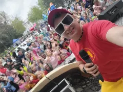 Zespół Maskotki ściągnął tłumy dzieci do Inowrocławia na koncert majówkowy